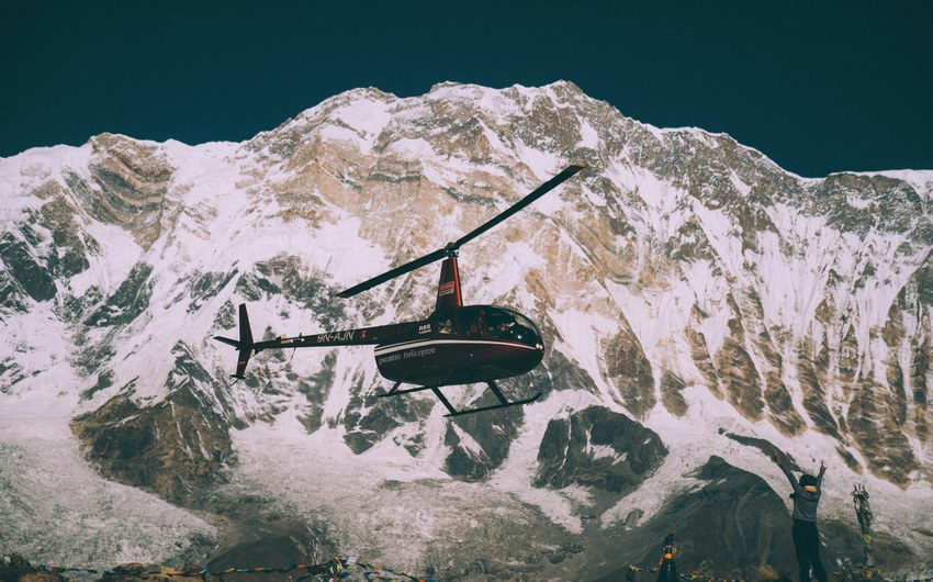 Everest Heli Tour vs. Trek: Which One Is Right for You